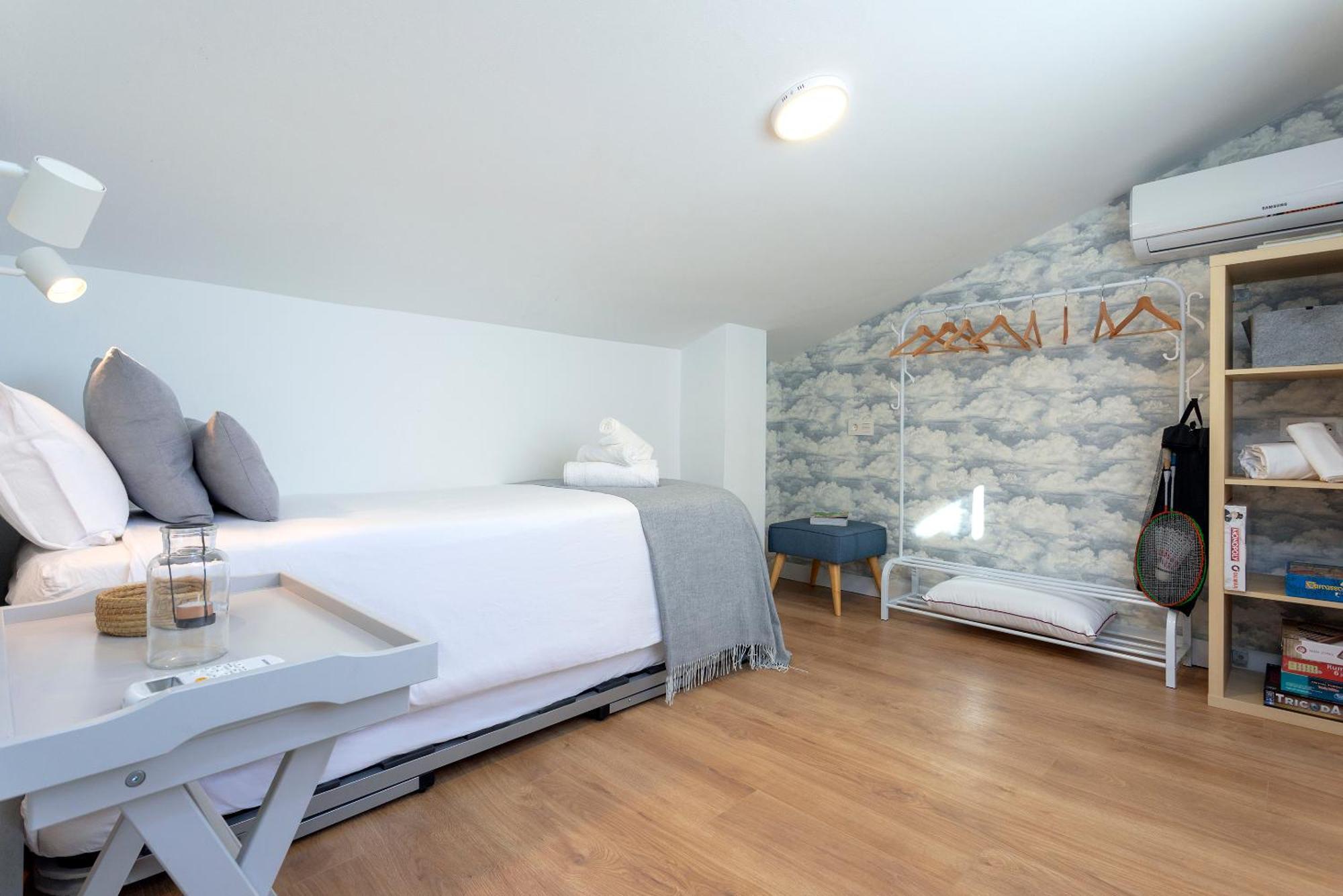 Atico Duplex Teatro Cervantes By Rent Me *
